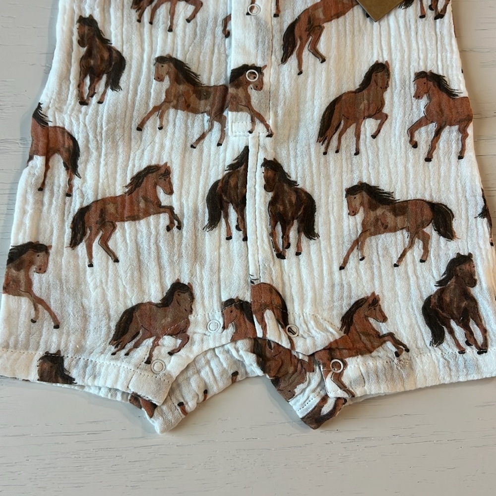 Angel Dear Shortie Romper Muslin Horses 6-12 18-24 months - Picture 4 of 6